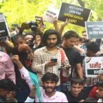 উজনিৰ বানপীড়িতৰ কাষত বলিউডৰ ভাইজান; দুৰ্গতসকলক যোগান ধৰিব খাদ্য সামগ্ৰীৰ পৰা চেনিটাৰী পেডলৈ